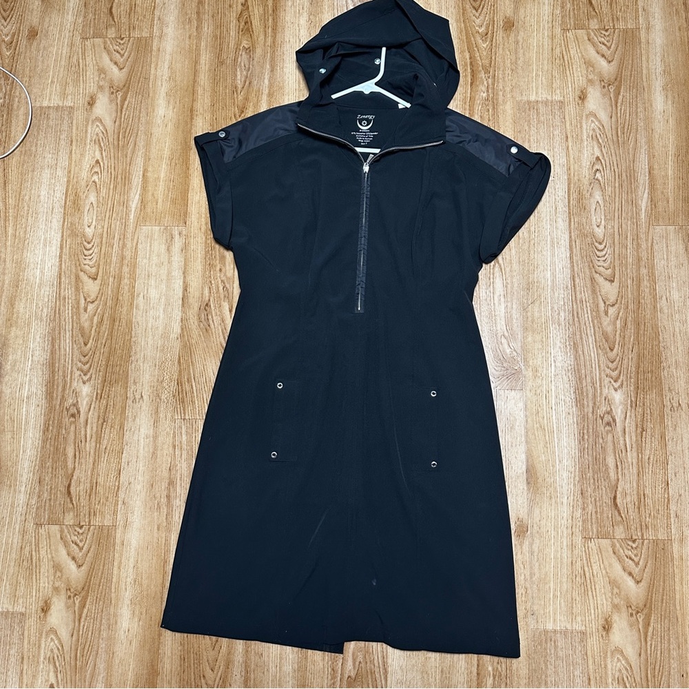 CHICOS ZYNERGY BLACK HOODED DRESS